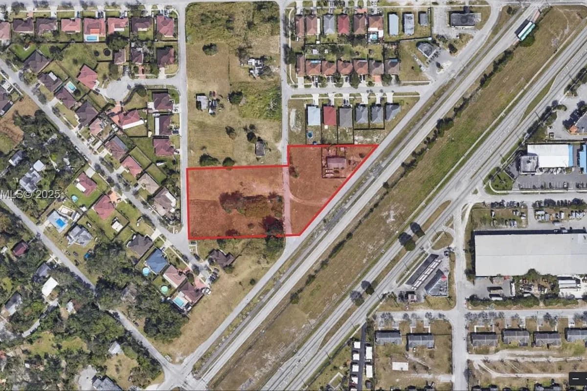 22190 SW 122nd Ave, Miami FL 33170