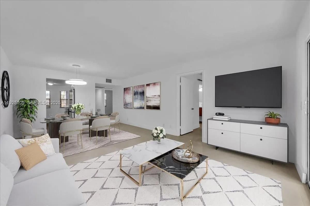 650 SW 124th Ter # 105P, Pembroke Pines FL 33027