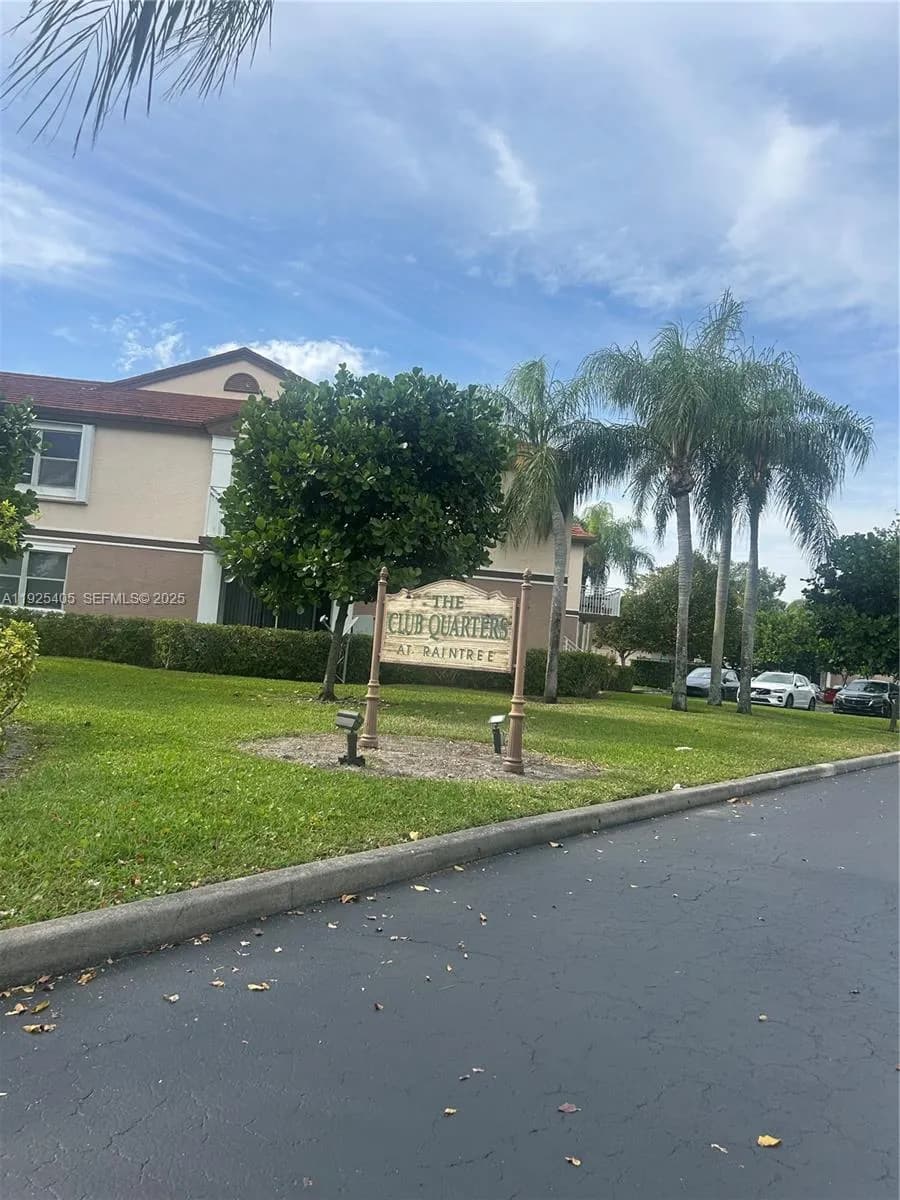 1250 SW 113th Ter # 102, Pembroke Pines FL 33025