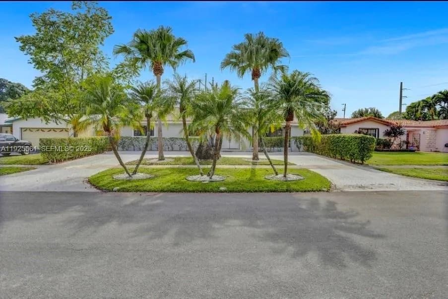 5500 Buchanan St, Hollywood FL 33021