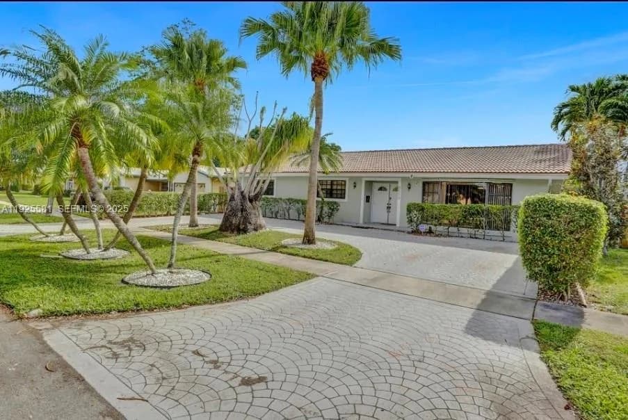 5500 Buchanan St, Hollywood FL 33021