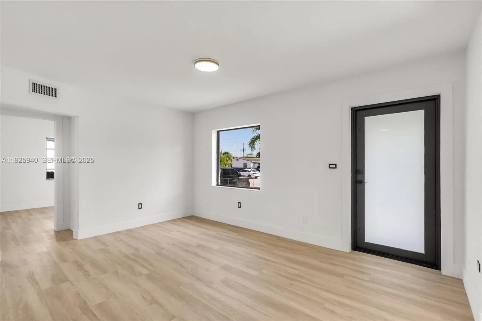 739 W 30th St, Hialeah FL 33012