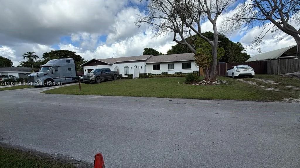 16051 SW 281st St, Homestead FL 33033
