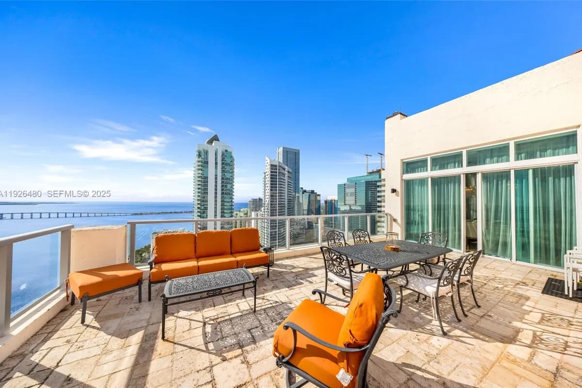 1155 Brickell Bay Dr, Miami FL 33131