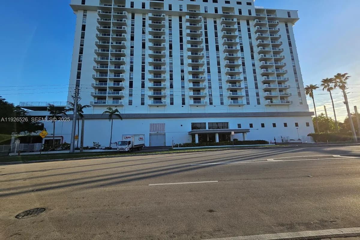 13499 Biscayne Blvd, North Miami FL 33181