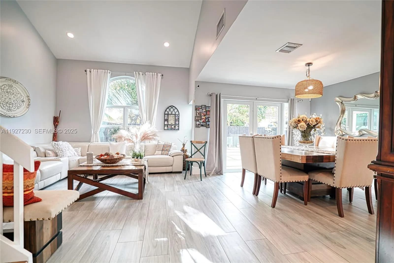 1039 NW 124th Ter, Sunrise FL 33323