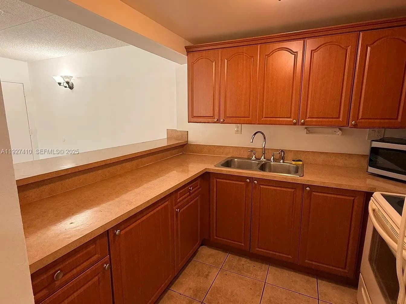 5855 Washington St # 91, Hollywood FL 33023