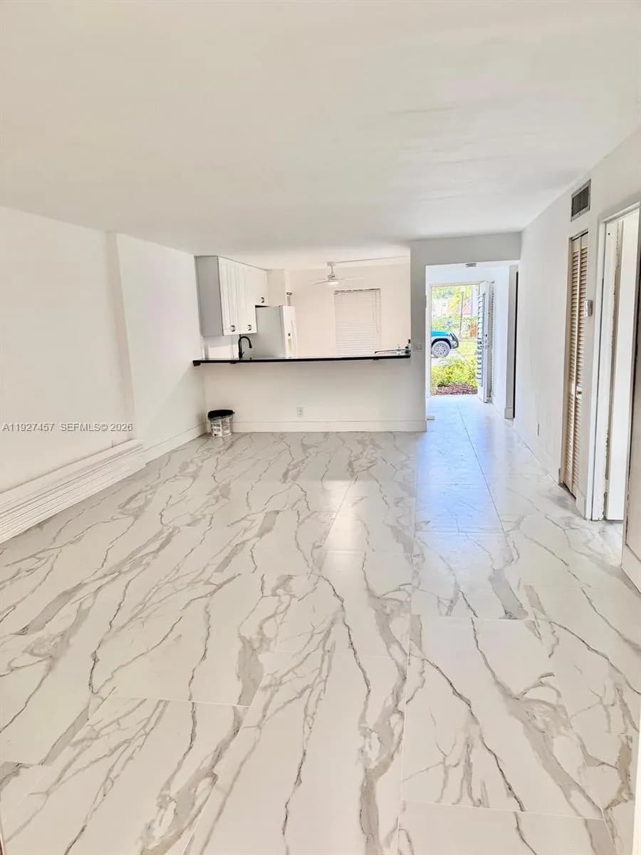 1402 NW 80th Ave # 107, Margate FL 33063