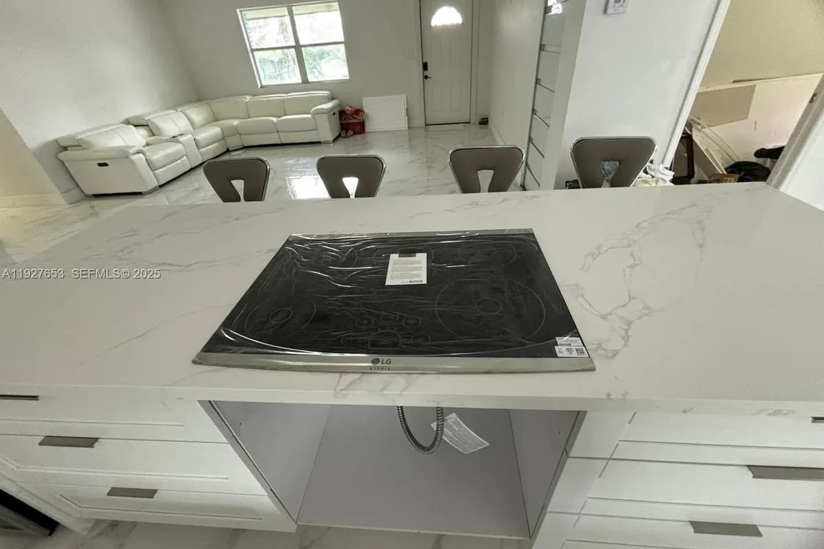 21160 SW 328th St, Homestead FL 33030