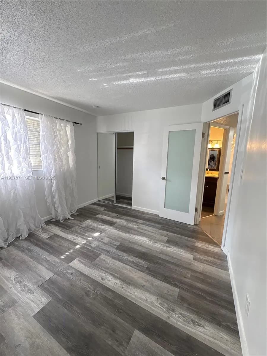 4441 NW 16th St # J102, Lauderhill FL 33313