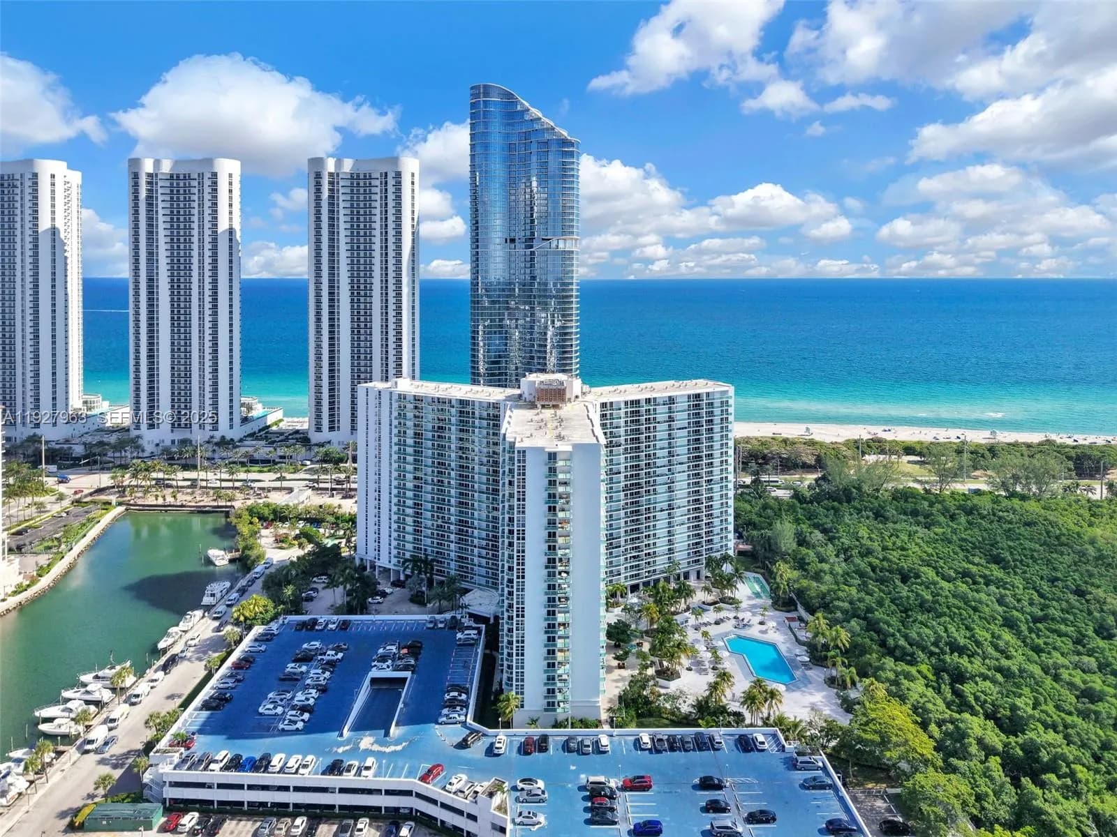 100 Bayview Dr # 606, Sunny Isles Beach FL 33160