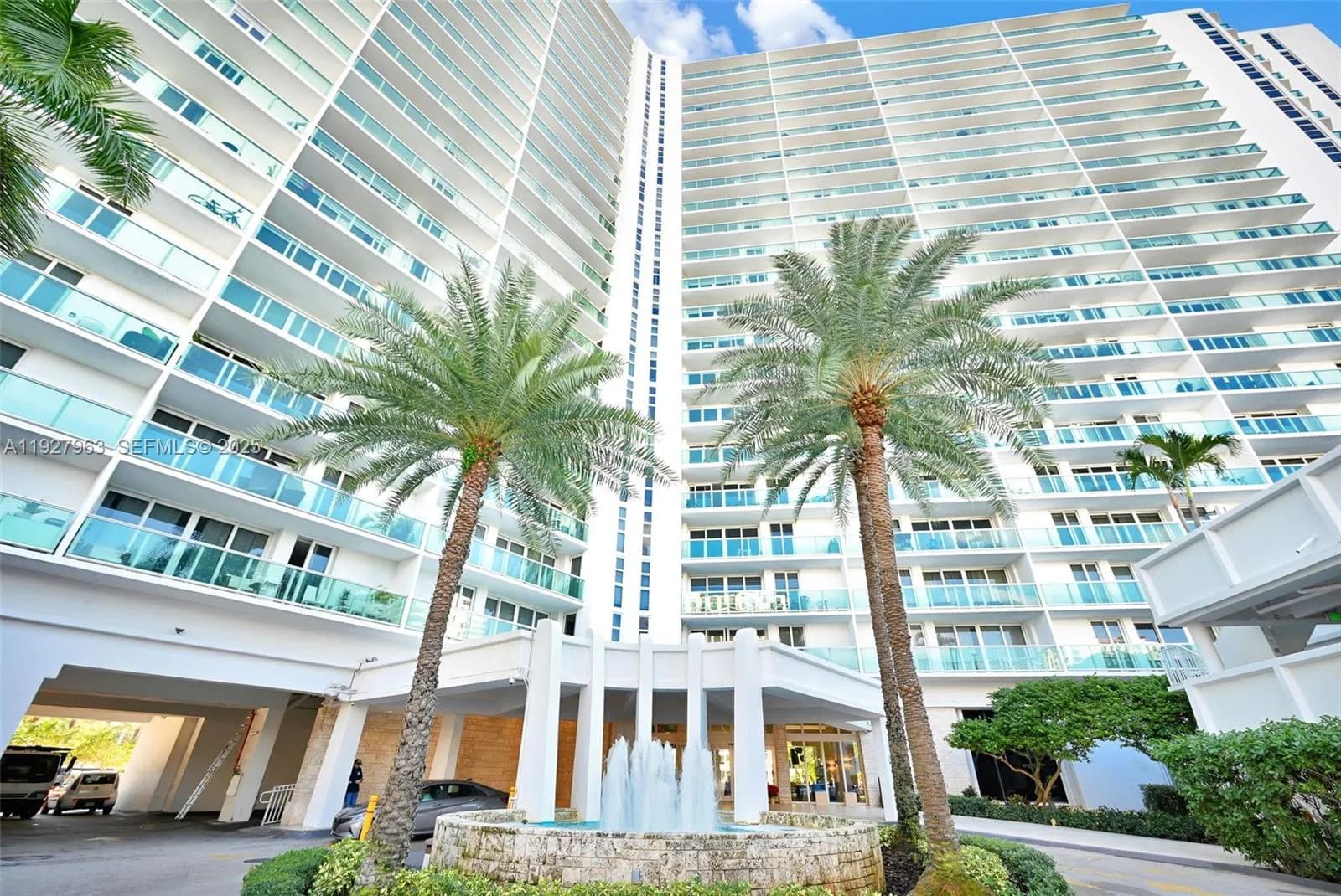 100 Bayview Dr # 606, Sunny Isles Beach FL 33160