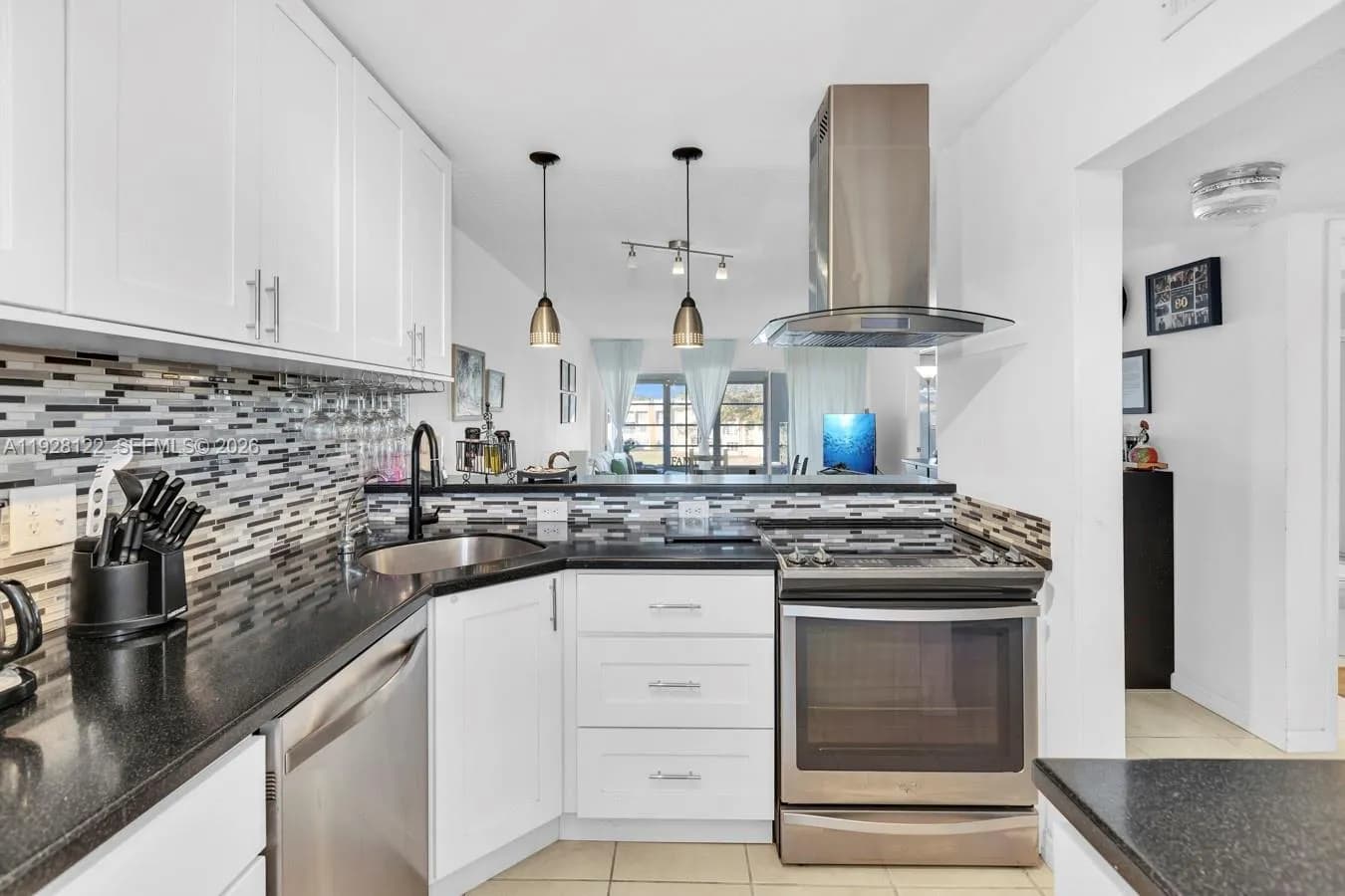 6071 NW 61st Ave # 303, Tamarac FL 33319