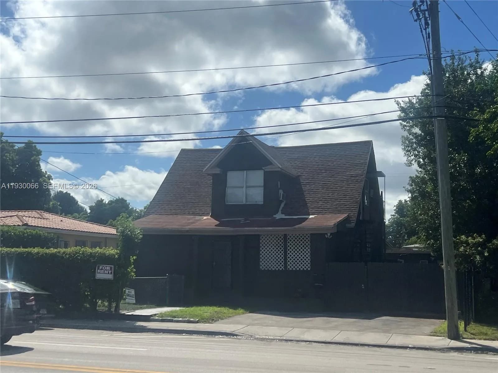 842 SW 12th Ave, Miami FL 33130