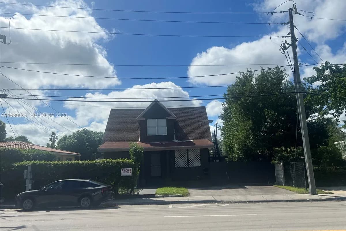 842 SW 12th Ave, Miami FL 33130
