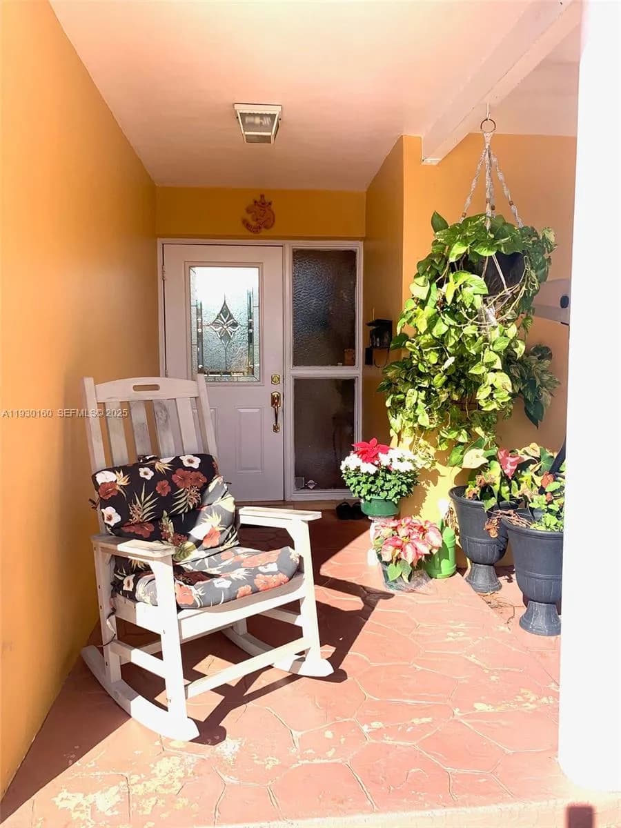 7507 NW 41st St, Coral Springs FL 33065