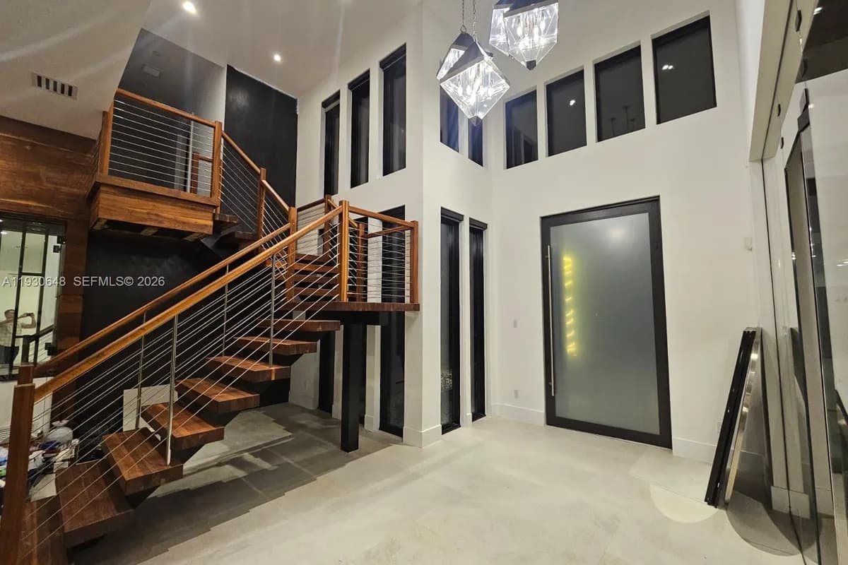 1821 Pinetree, Winter Park FL 32789