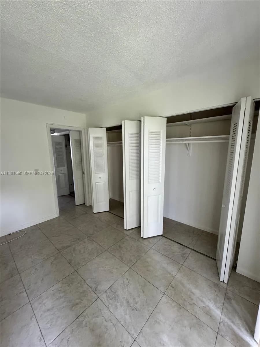 18 Hastings B # 18, West Palm Beach FL 33417