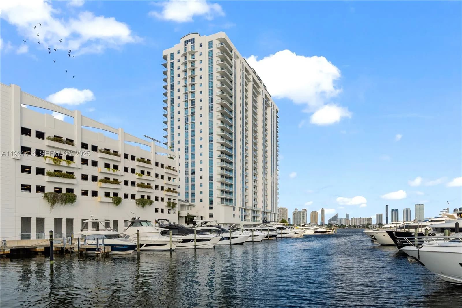 3 bedroom 3 bath for sale at 17301 Biscayne Blvd # 5, North Miami Beach FL 33160