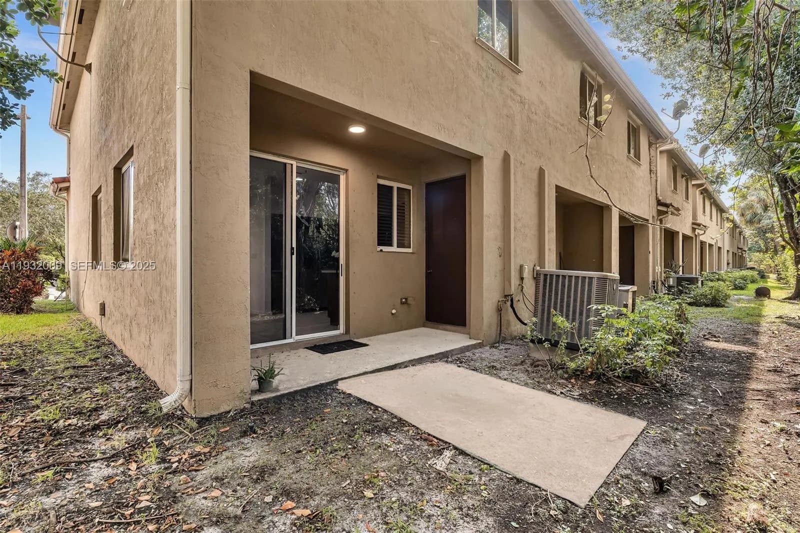 21205 NW 14 PL # 819, Miami Gardens FL 33169