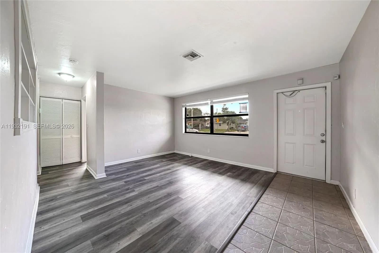 4136 NW 13th Ave, Oakland Park FL 33309