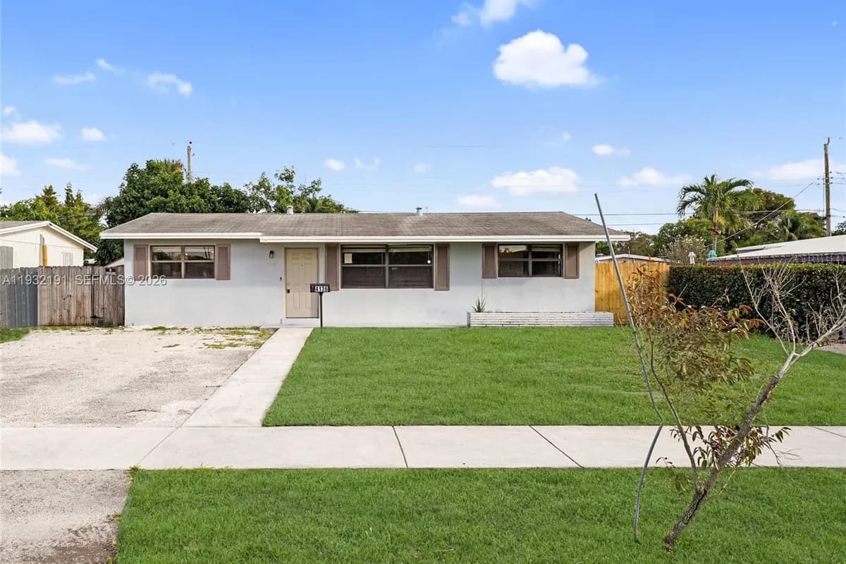 4136 NW 13th Ave, Oakland Park FL 33309