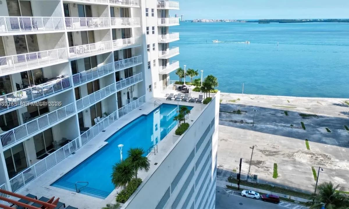 1200 Brickell Bay Dr # 2903, Miami FL 33131