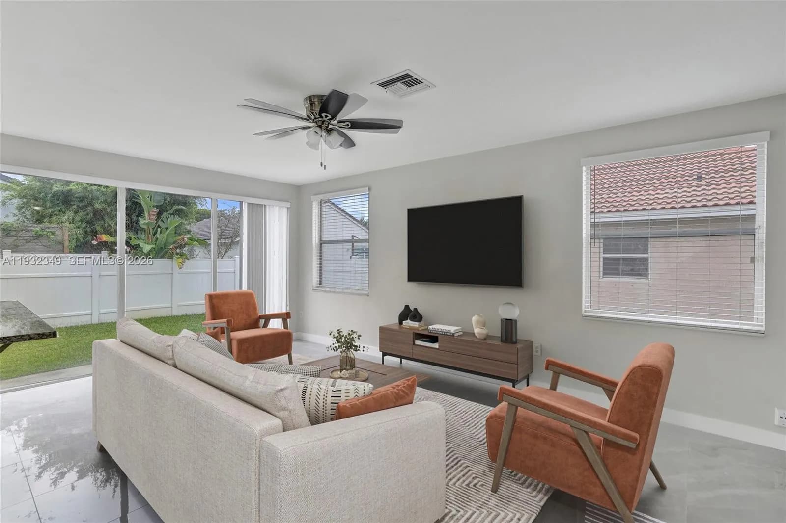 16452 NW 22nd St, Pembroke Pines FL 33028