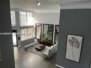 200 Leslie Dr # 303, Hallandale Beach FL 33009