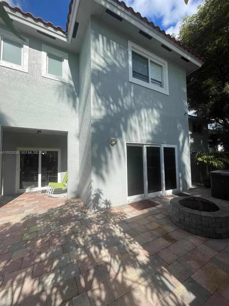 3134 NE 3rd Dr, Homestead FL 33033