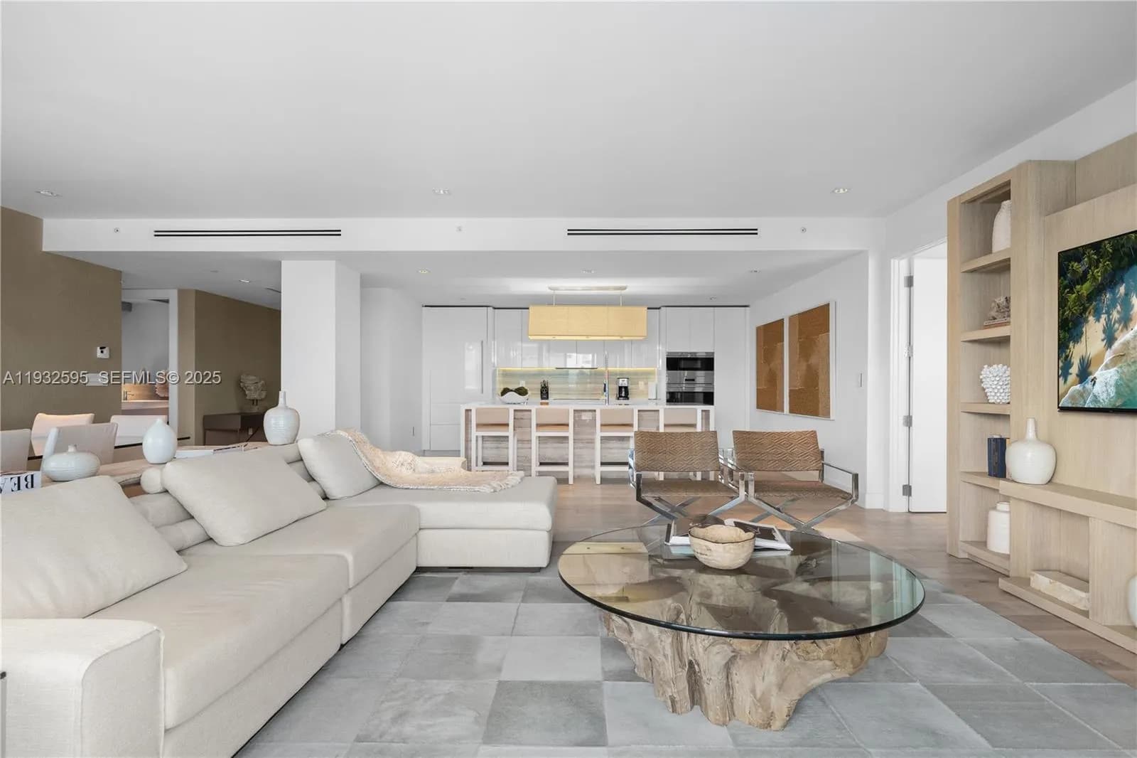 102 24th St # 1706, Miami Beach FL 33139