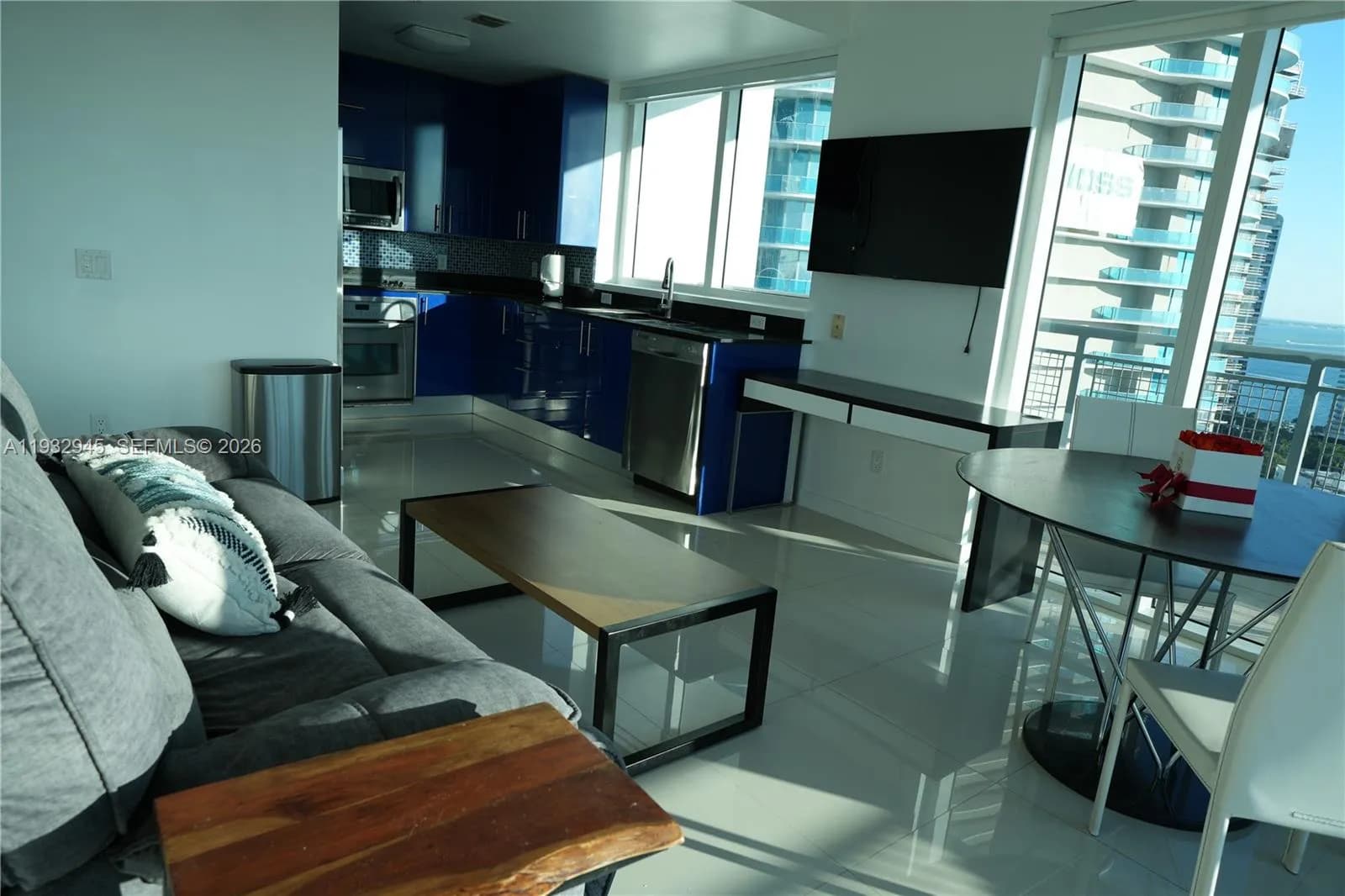 60 SW 13th St # 1901, Miami FL 33130