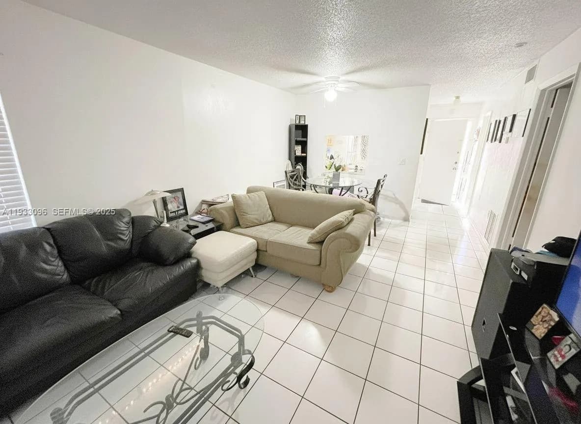 2800 NW 56th Ave # F201, Lauderhill FL 33313