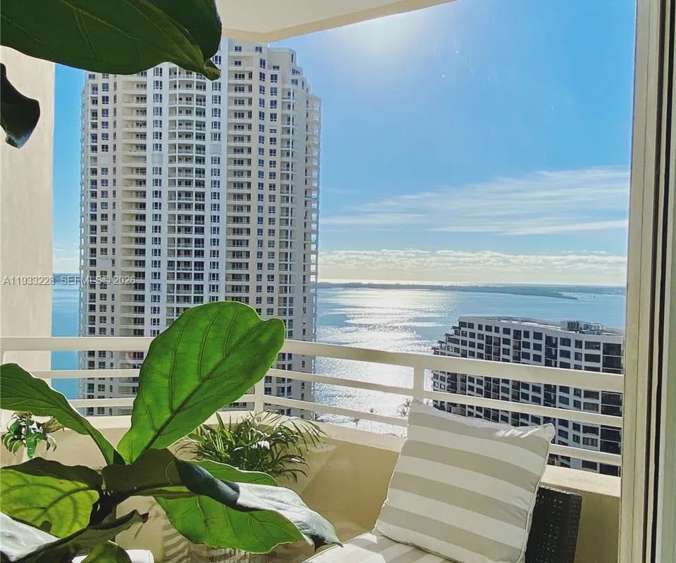 888 Brickell Key Dr # 2209, Miami FL 33131