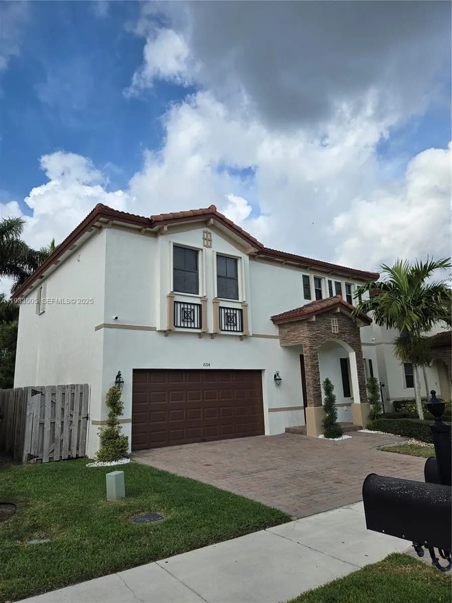 634 SE 37 Ave, Homestead FL 33033