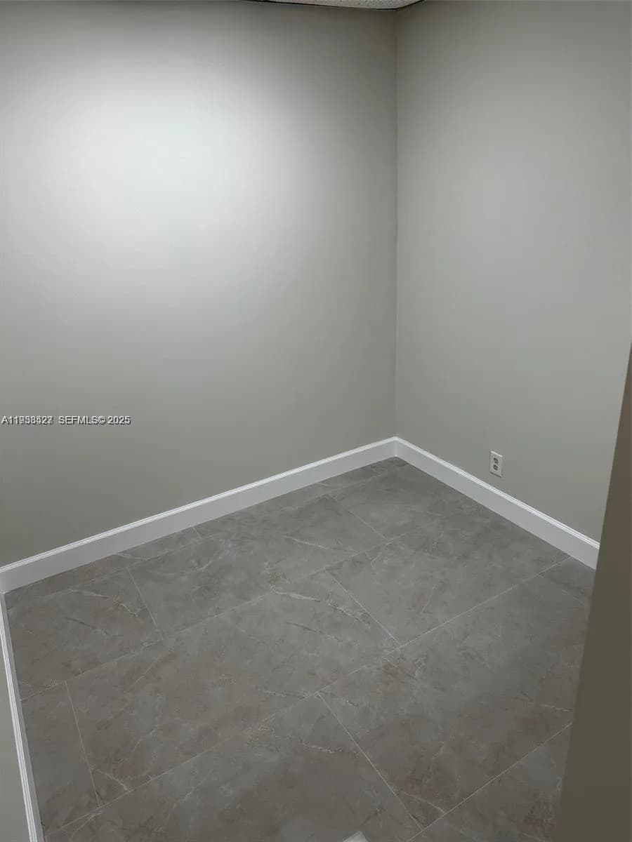 4700 Sheridan St # T, Hollywood FL 33021