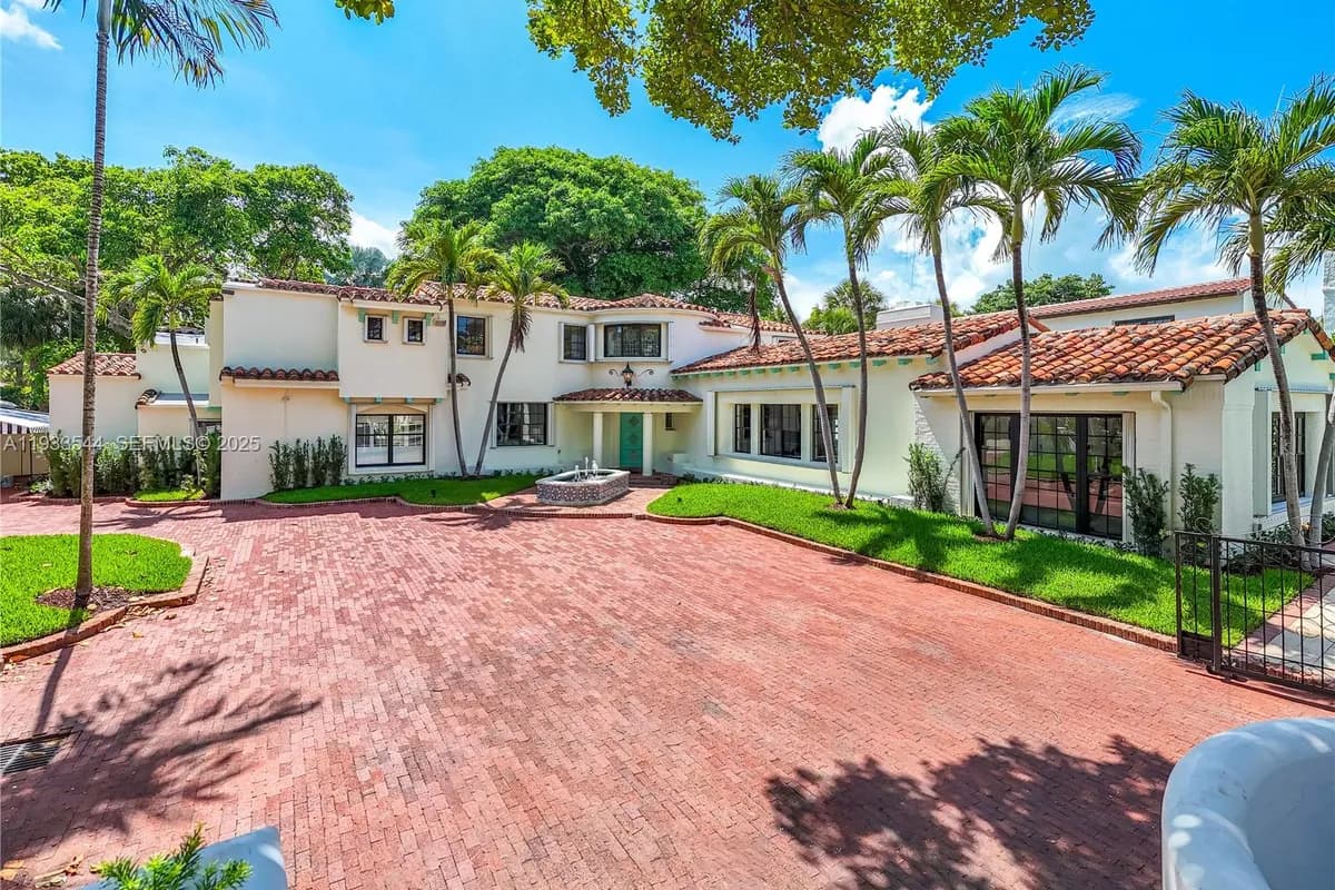 3500 Flamingo Dr, Miami Beach FL 33140