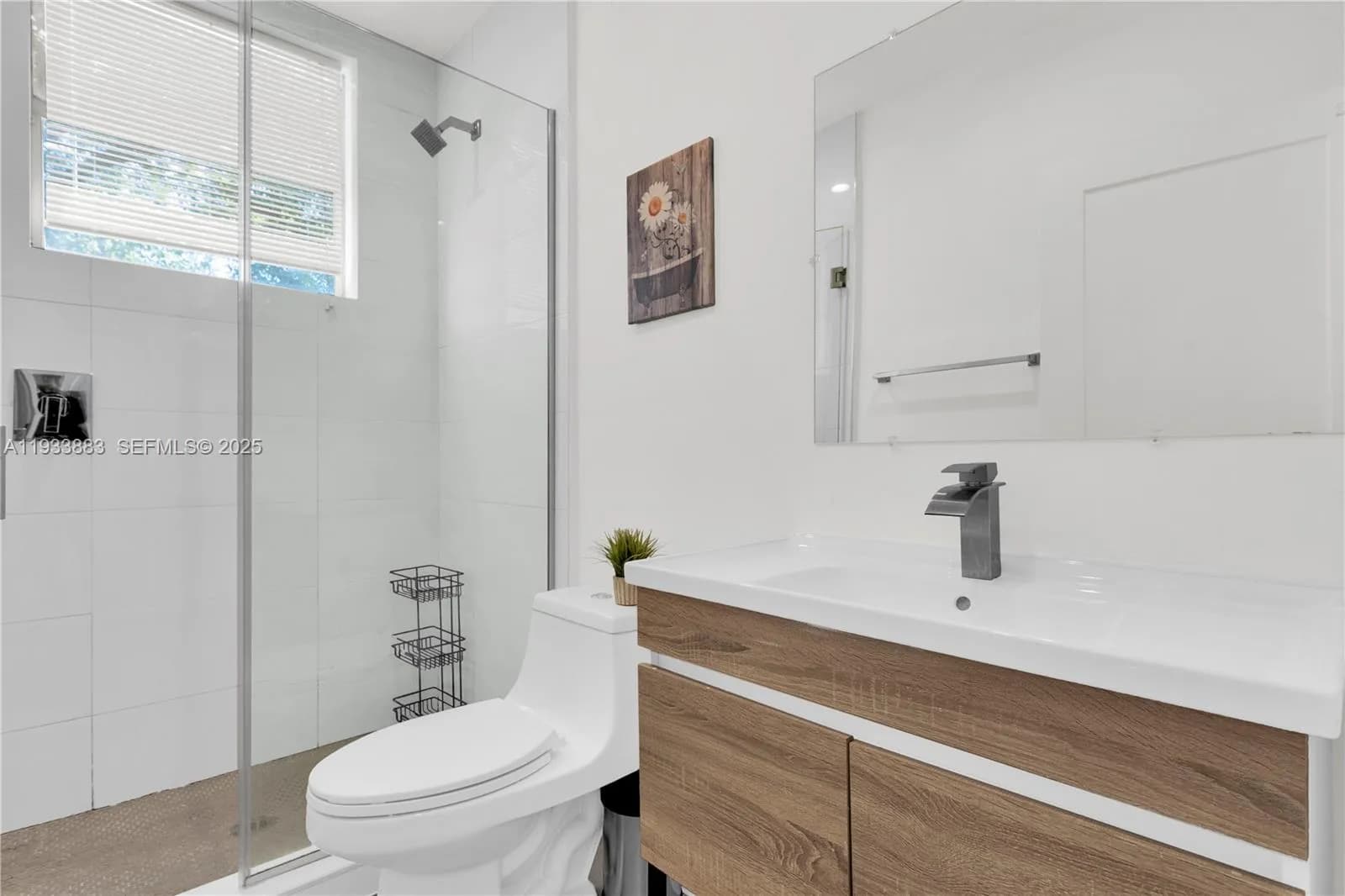 924 Marseille Dr, Miami Beach FL 33141