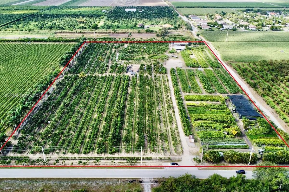 32800 SW 202nd Ave, Homestead FL 33034