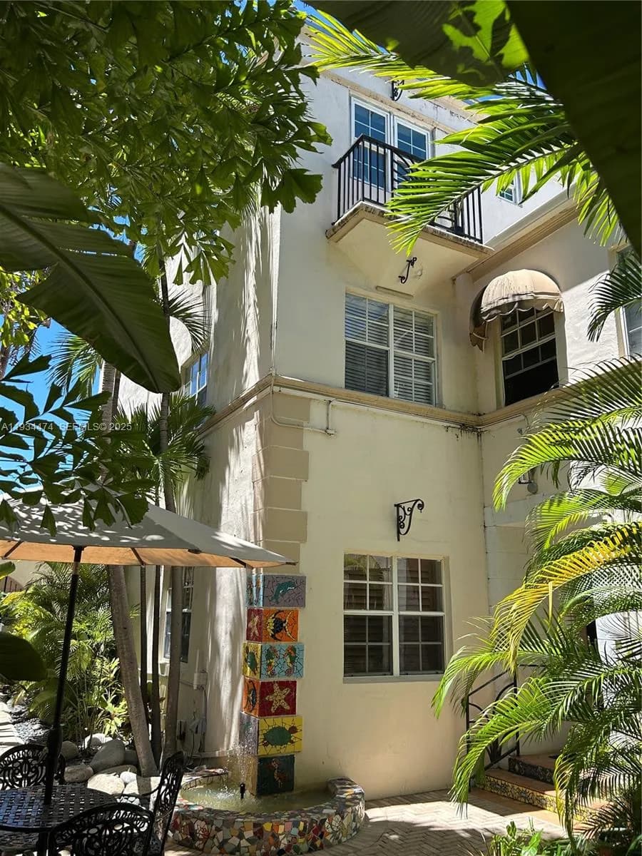 1620 Pennsylvania Ave # 206, Miami Beach FL 33139