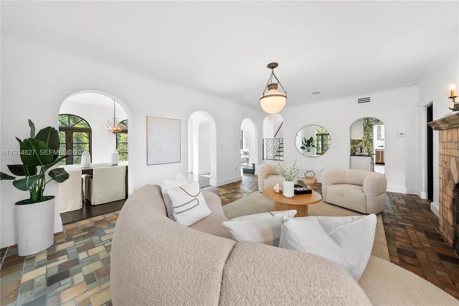 628 NE 59th St, Miami FL 33137