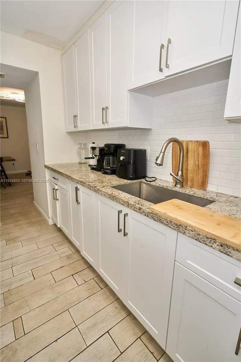 8240 SW 210th St # 207, Cutler Bay FL 33189