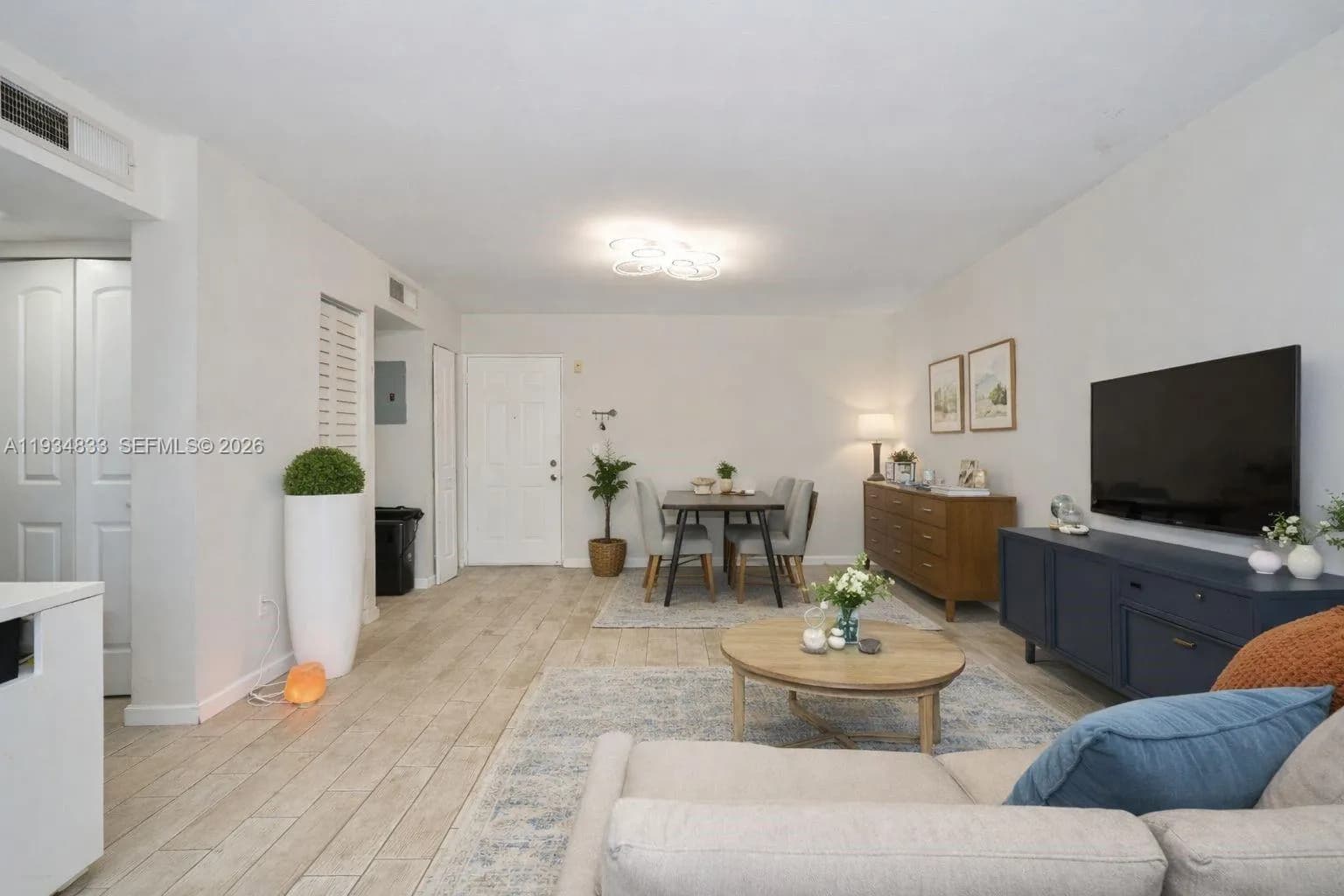 8240 SW 210th St # 207, Cutler Bay FL 33189