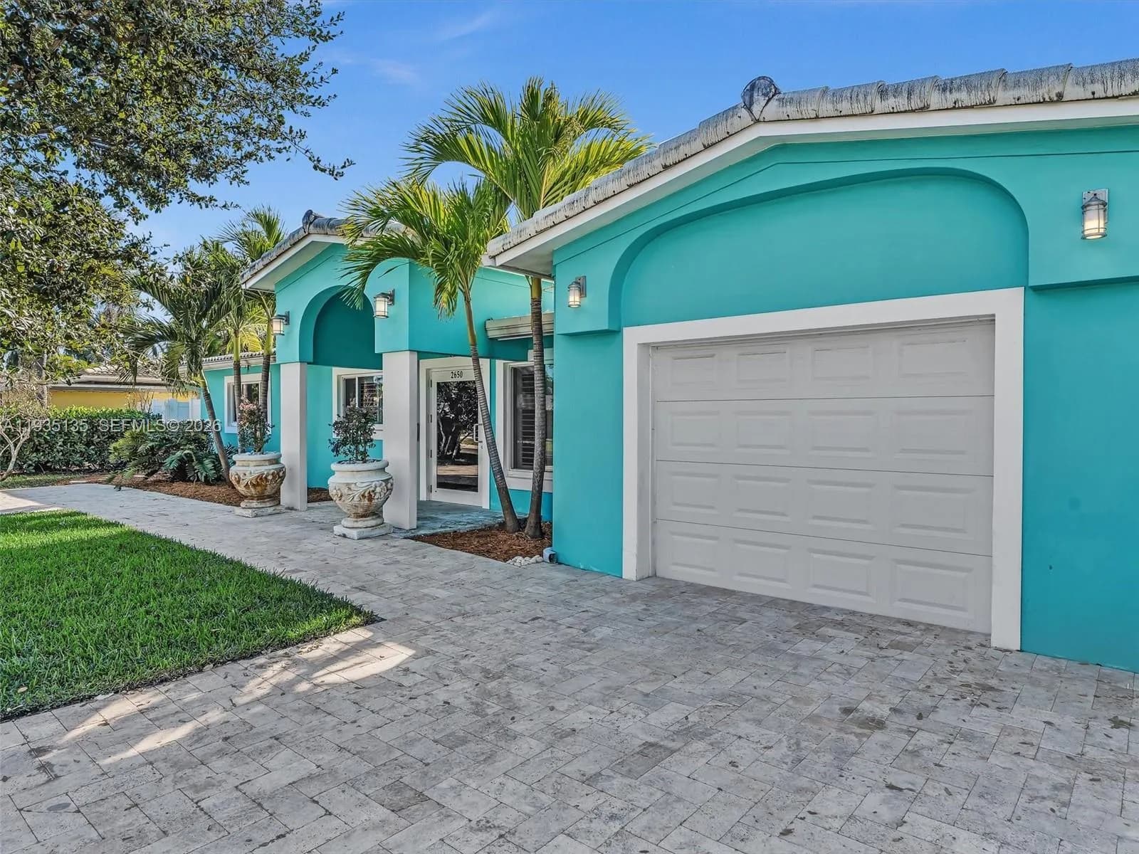 2650 NE 20th St, Pompano Beach FL 33062