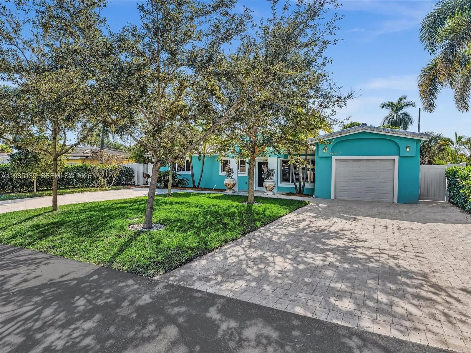 2650 NE 20th St, Pompano Beach FL 33062