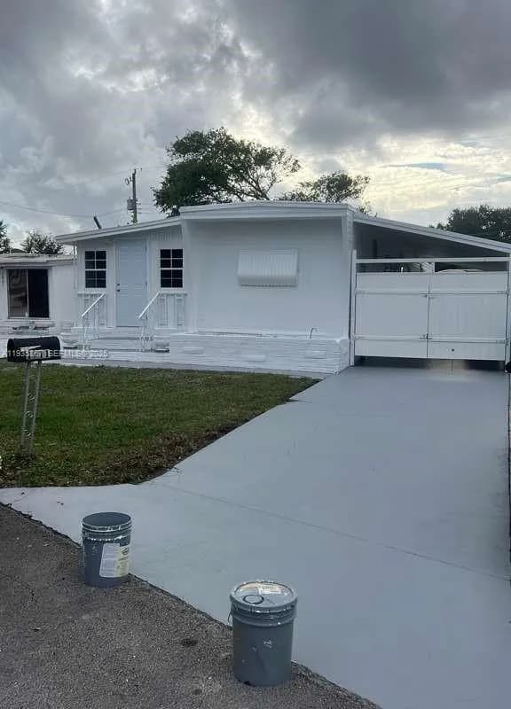 1911 SW 87th Ave, Davie FL 33324