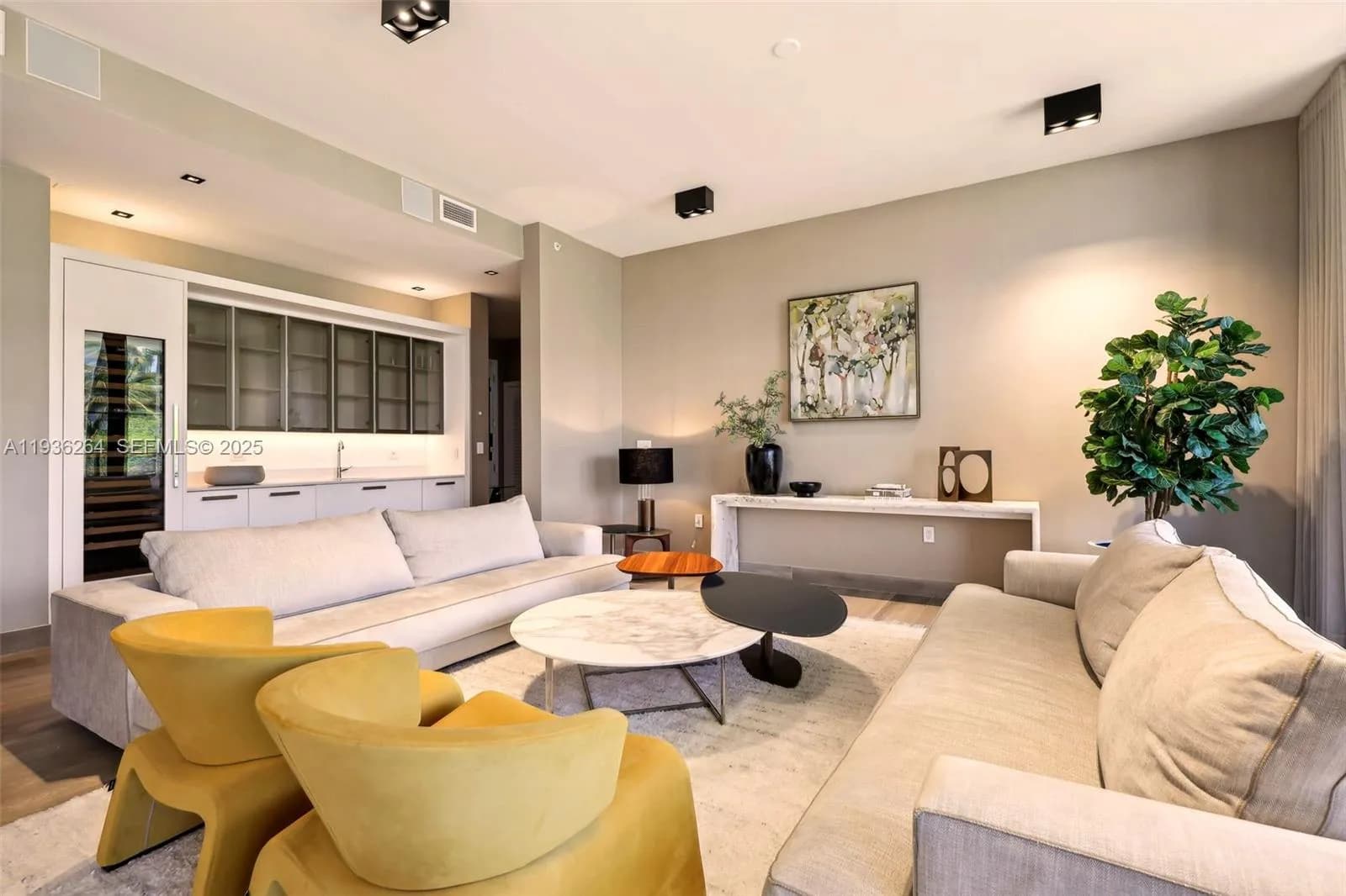 3581 E Glencoe St # 309, Miami FL 33133