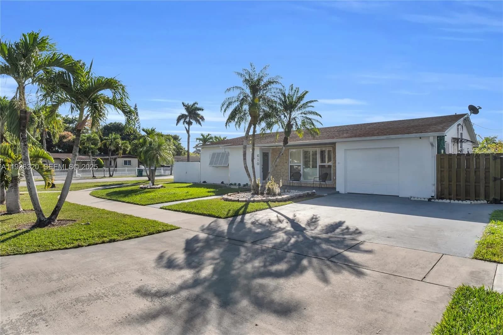 610 NW 16th St, Homestead FL 33030