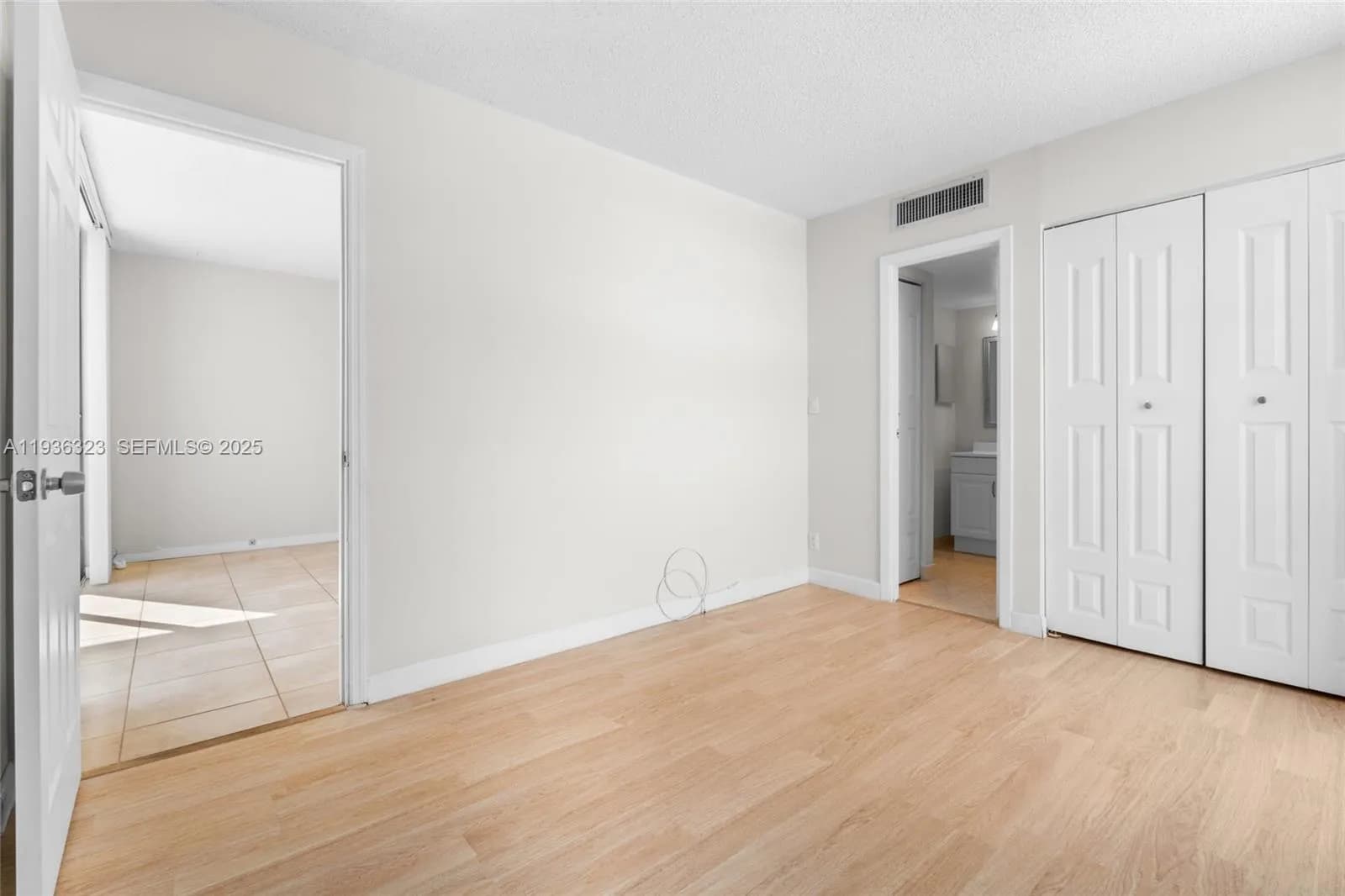 3401 N Country Club Dr # 519, Aventura FL 33180