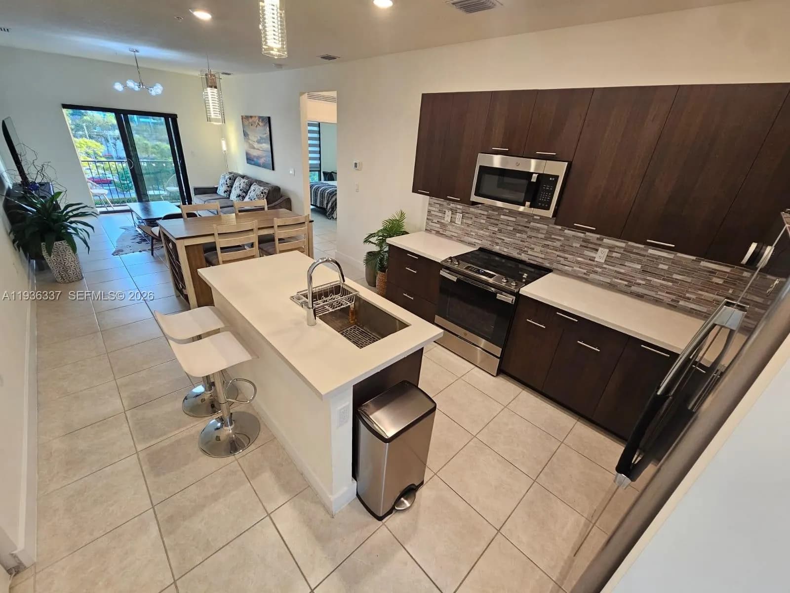 8301 NW 41st St # 402, Doral FL 33166